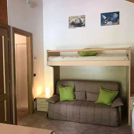 Lampone Apartment