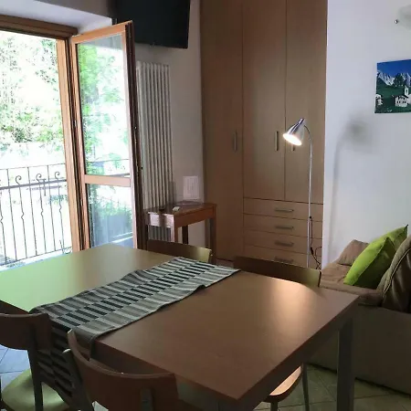 Lampone Apartment